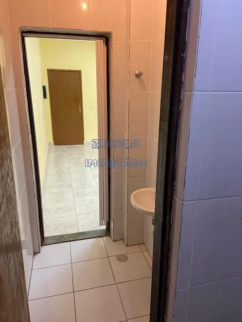 Sala Comercial para alugar, 40m2 em Baeta Neves, Sao Bernardo Do Campo - SP - imagem 4 Foto 4 de Sala Comercial para alugar, 40m2 em Baeta Neves, Sao Bernardo Do Campo - SP