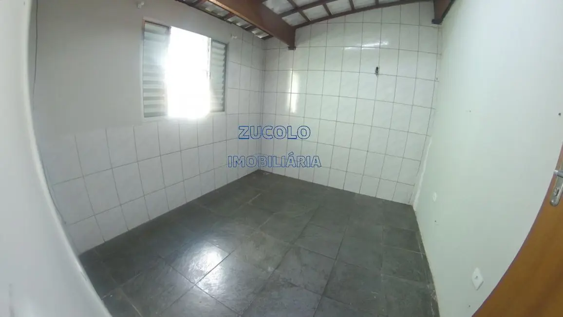 Foto 2 de Casa com 1 quarto para alugar, 40m2 em Vila Nogueira, Diadema - SP