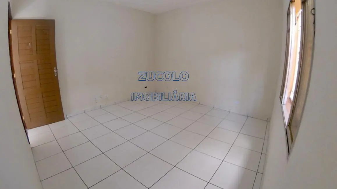 Foto 4 de Kitnet com 1 quarto para alugar, 35m2 em Dos Casa, Sao Bernardo Do Campo - SP