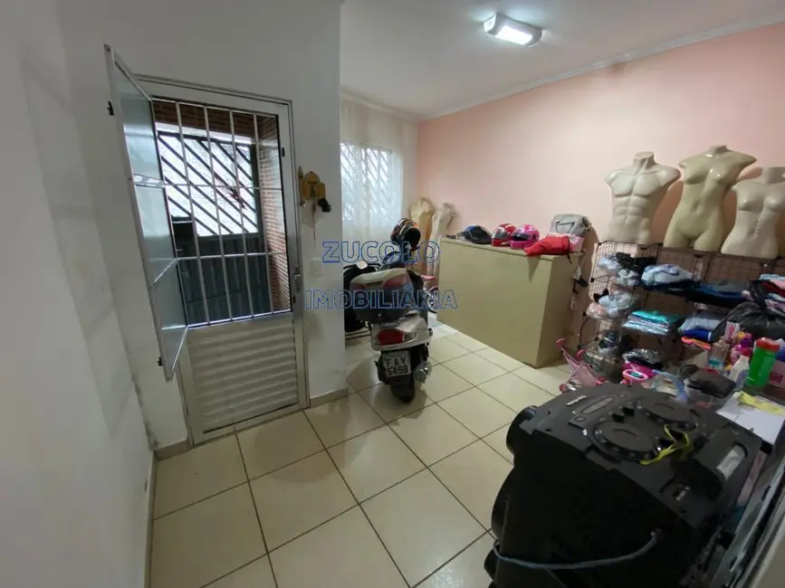 Casa com 2 quartos à venda, 80m2 em Jardim Las Vegas, Santo Andre - SP - imagem 3 Foto 3 de Casa com 2 quartos à venda, 80m2 em Jardim Las Vegas, Santo Andre - SP