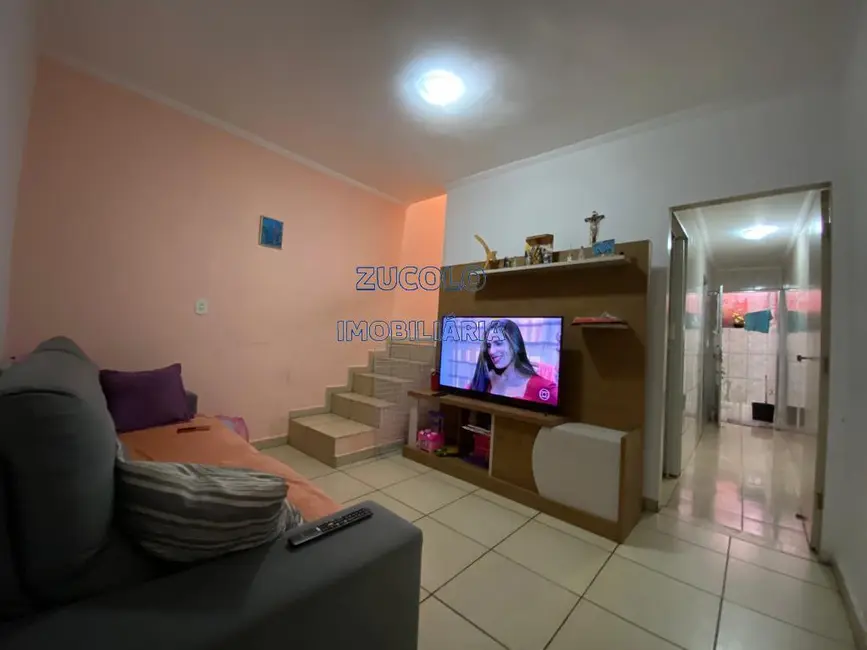 Casa com 2 quartos à venda, 80m2 em Jardim Las Vegas, Santo Andre - SP - imagem 7 Foto 7 de Casa com 2 quartos à venda, 80m2 em Jardim Las Vegas, Santo Andre - SP