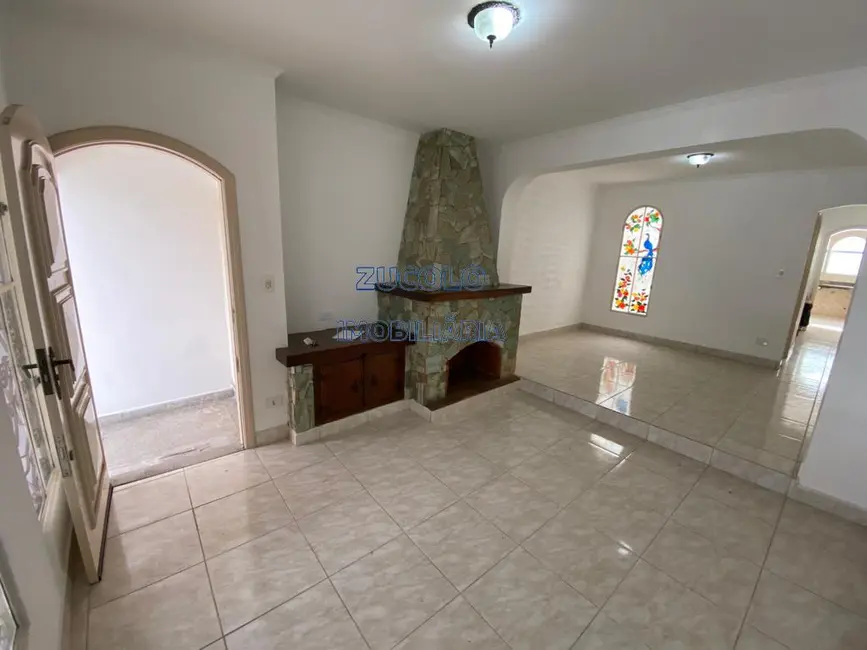 Sobrado com 3 quartos à venda, 174m2 em Sao Bernardo Do Campo - SP - imagem 3 Foto 3 de Sobrado com 3 quartos à venda, 174m2 em Sao Bernardo Do Campo - SP