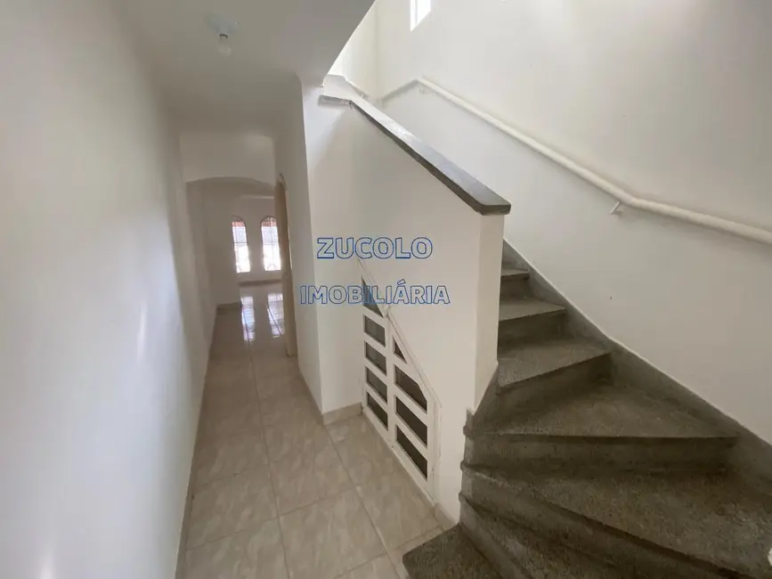 Sobrado com 3 quartos à venda, 174m2 em Sao Bernardo Do Campo - SP - imagem 8 Foto 8 de Sobrado com 3 quartos à venda, 174m2 em Sao Bernardo Do Campo - SP