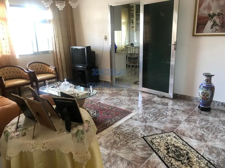 Foto 2 de Sobrado com 3 quartos à venda, 208m2 em Vila Euclides, Sao Bernardo Do Campo - SP