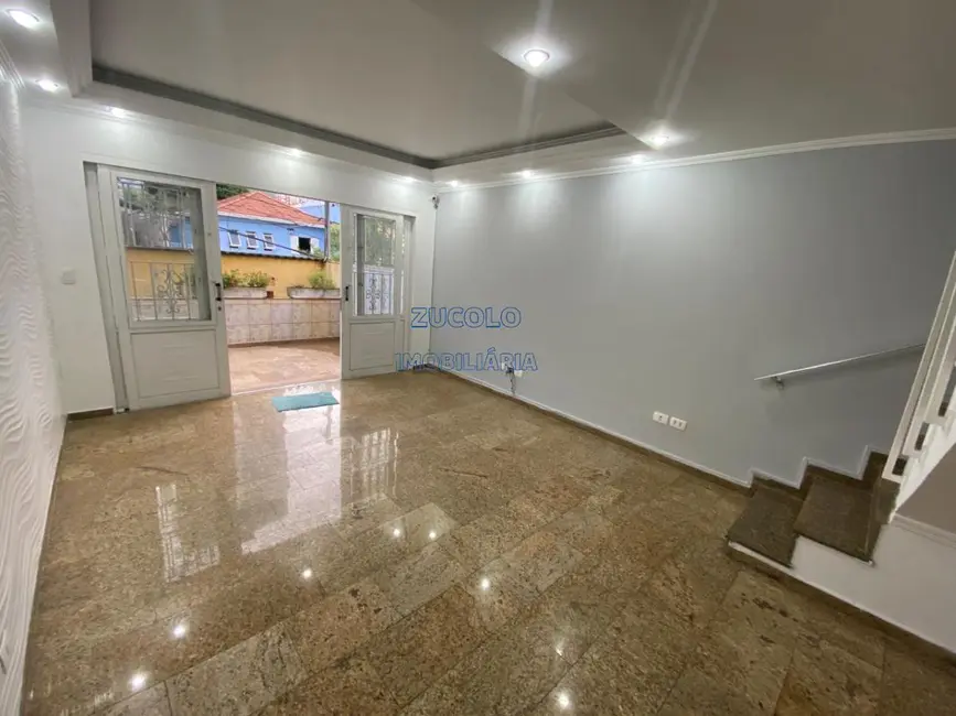 Foto 1 de Sobrado com 7 quartos para alugar, 200m2 em Anchieta, Sao Bernardo Do Campo - SP
