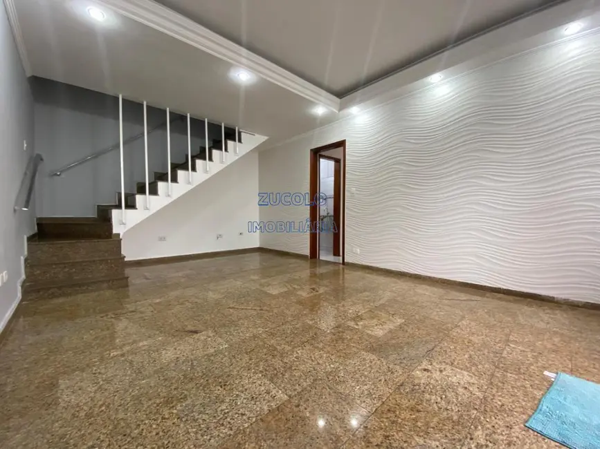Foto 2 de Sobrado com 7 quartos para alugar, 200m2 em Anchieta, Sao Bernardo Do Campo - SP
