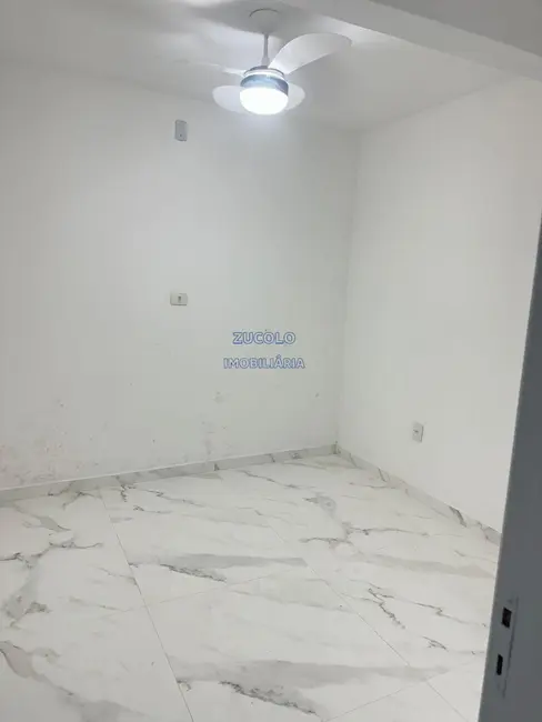 Foto 6 de Casa com 2 quartos para alugar, 60m2 em Jardim Cristiane, Santo Andre - SP