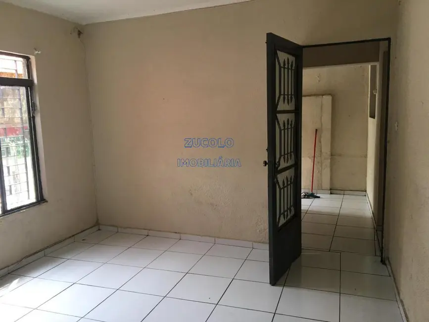 Foto 1 de Casa com 3 quartos para alugar, 100m2 em Cidade São Jorge, Santo Andre - SP