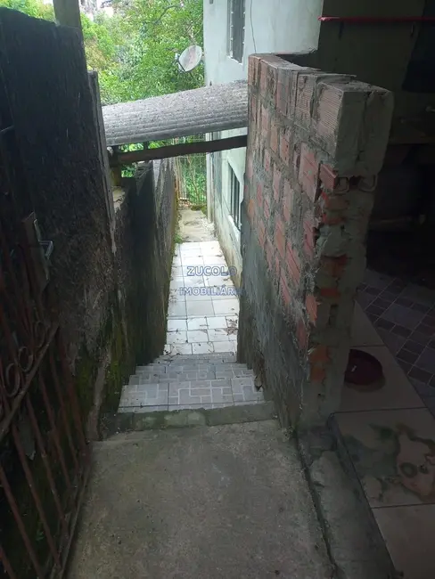 Foto 2 de Casa com 2 quartos para alugar, 62m2 em Itrapoá, Ribeirao Pires - SP