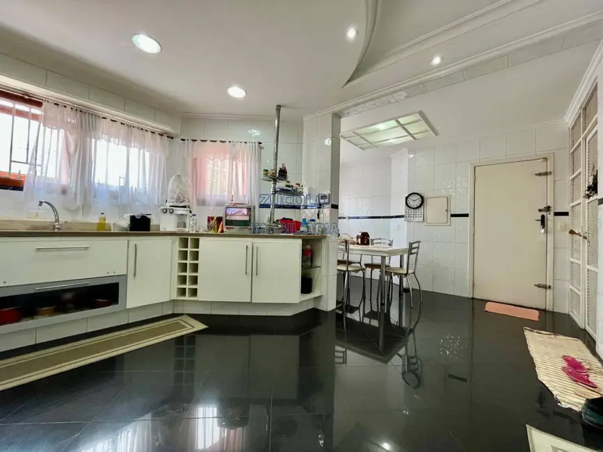 Foto 8 de Sobrado com 3 quartos para alugar, 312m2 em Anchieta, Sao Bernardo Do Campo - SP