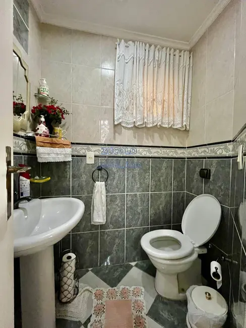 Foto 4 de Sobrado com 3 quartos para alugar, 312m2 em Anchieta, Sao Bernardo Do Campo - SP