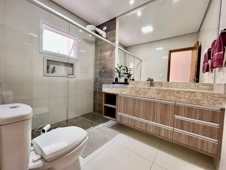 Foto 8 de Casa com 4 quartos à venda, 260m2 em Vila Camilópolis, Santo Andre - SP