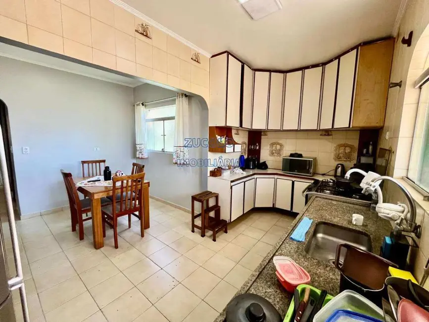 Sobrado com 3 quartos à venda, 288m2 em Vila Lucinda, Santo Andre - SP - imagem 5 Foto 5 de Sobrado com 3 quartos à venda, 288m2 em Vila Lucinda, Santo Andre - SP