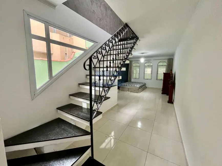 Sobrado com 3 quartos para alugar, 155m2 em Jardim Stella, Santo Andre - SP - imagem 5 Foto 5 de Sobrado com 3 quartos para alugar, 155m2 em Jardim Stella, Santo Andre - SP