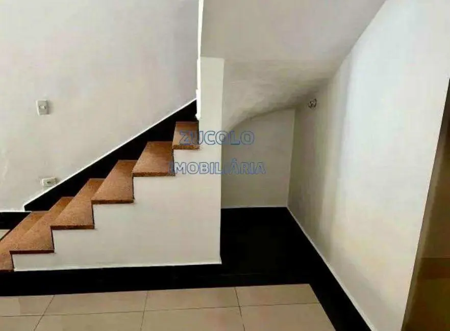 Foto 2 de Sobrado com 2 quartos à venda, 110m2 em Taboão, Sao Bernardo Do Campo - SP