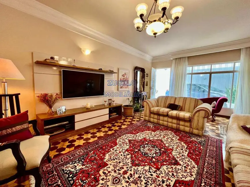 Casa com 3 quartos à venda, 220m2 em Assunção, Sao Bernardo Do Campo - SP - imagem 1 Foto 1 de Casa com 3 quartos à venda, 220m2 em Assunção, Sao Bernardo Do Campo - SP