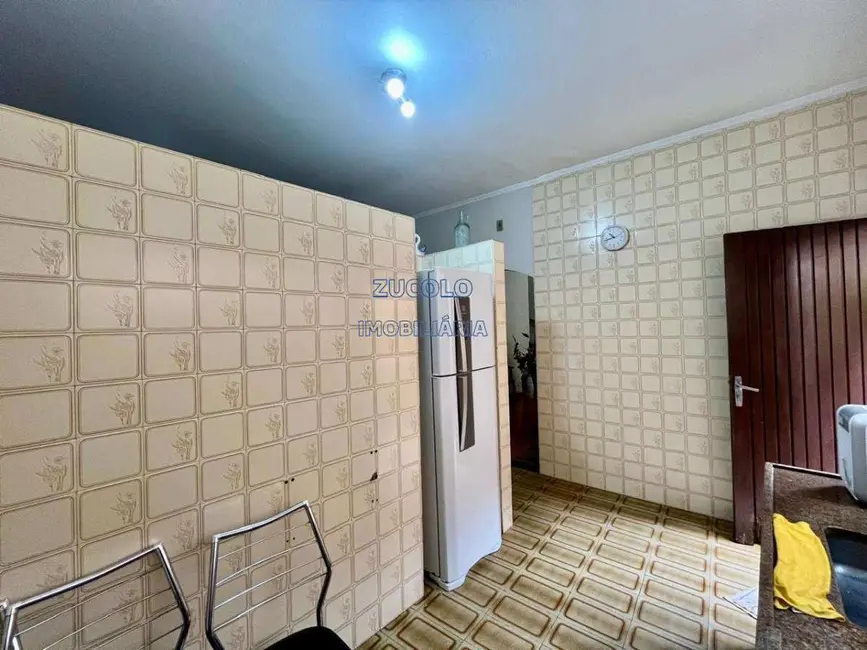 Sobrado com 3 quartos à venda, 185m2 em Jardim Cristiane, Santo Andre - SP - imagem 7 Foto 7 de Sobrado com 3 quartos à venda, 185m2 em Jardim Cristiane, Santo Andre - SP