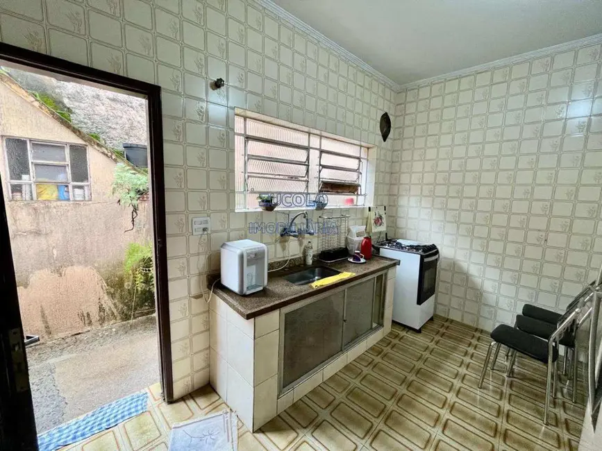 Sobrado com 3 quartos à venda, 185m2 em Jardim Cristiane, Santo Andre - SP - imagem 6 Foto 6 de Sobrado com 3 quartos à venda, 185m2 em Jardim Cristiane, Santo Andre - SP