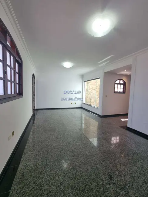 Sobrado com 3 quartos à venda, 220m2 em Jordanópolis, Sao Bernardo Do Campo - SP - imagem 6 Foto 6 de Sobrado com 3 quartos à venda, 220m2 em Jordanópolis, Sao Bernardo Do Campo - SP