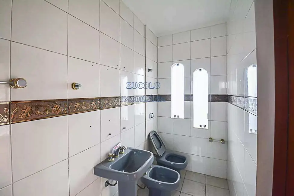 Casa com 3 quartos à venda, 195m2 em Nova Petrópolis, Sao Bernardo Do Campo - SP - imagem 4 Foto 4 de Casa com 3 quartos à venda, 195m2 em Nova Petrópolis, Sao Bernardo Do Campo - SP