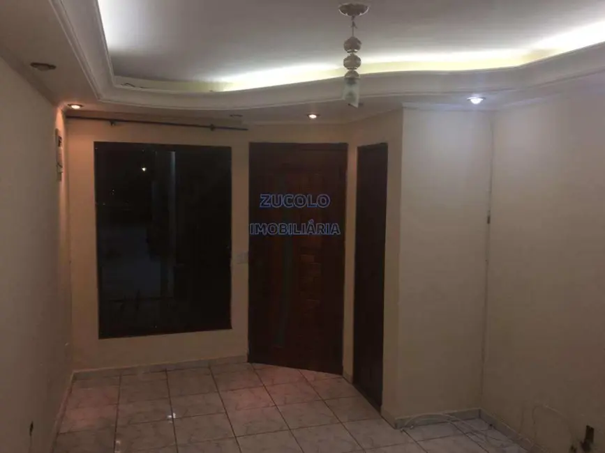 Foto 2 de Casa de Condomínio com 2 quartos para alugar, 100m2 em Vila Ivone, São Paulo - SP