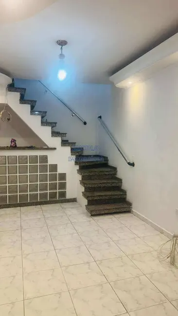 Foto 6 de Casa de Condomínio com 2 quartos para alugar, 100m2 em Vila Ivone, São Paulo - SP