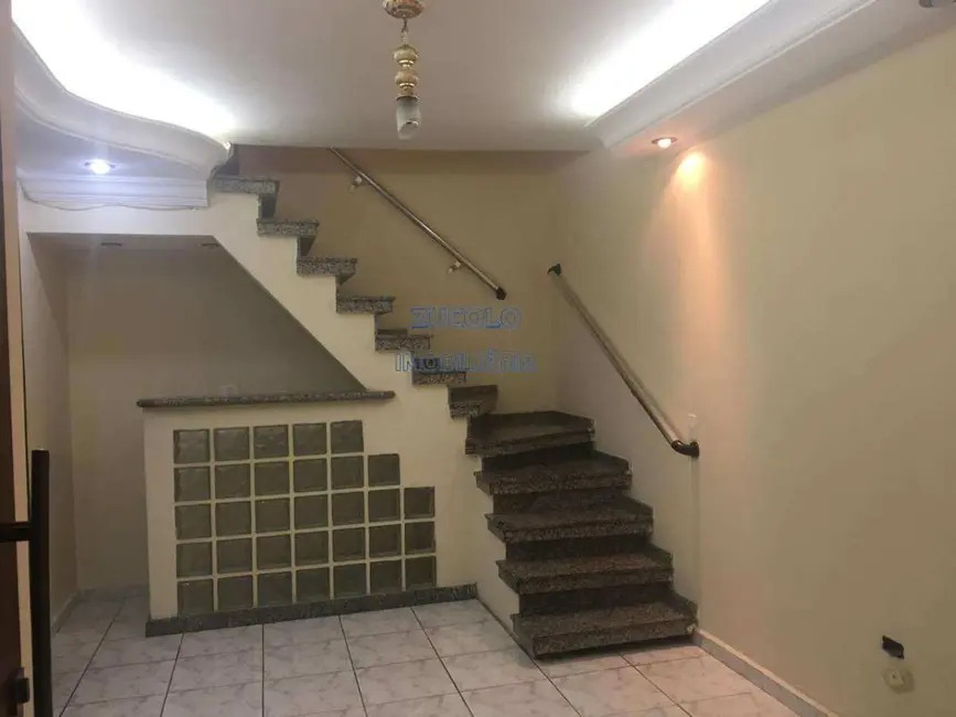 Foto 5 de Casa de Condomínio com 2 quartos para alugar, 100m2 em Vila Ivone, São Paulo - SP