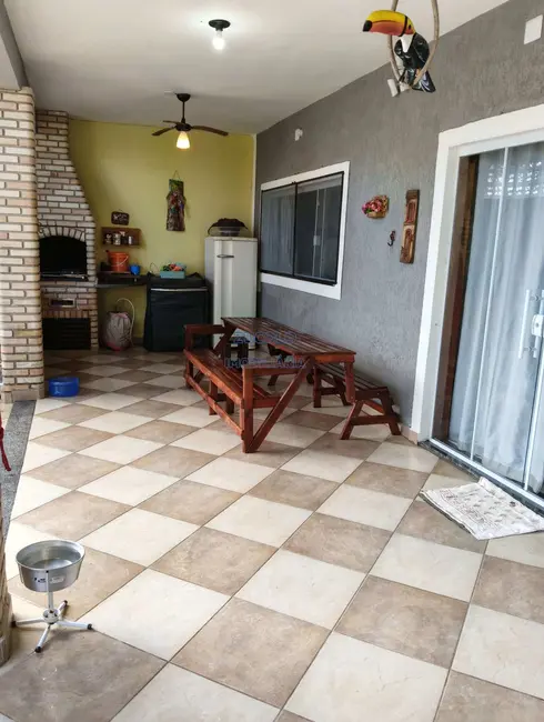Foto 7 de Sobrado com 3 quartos à venda, 150m2 em Itanhaem - SP