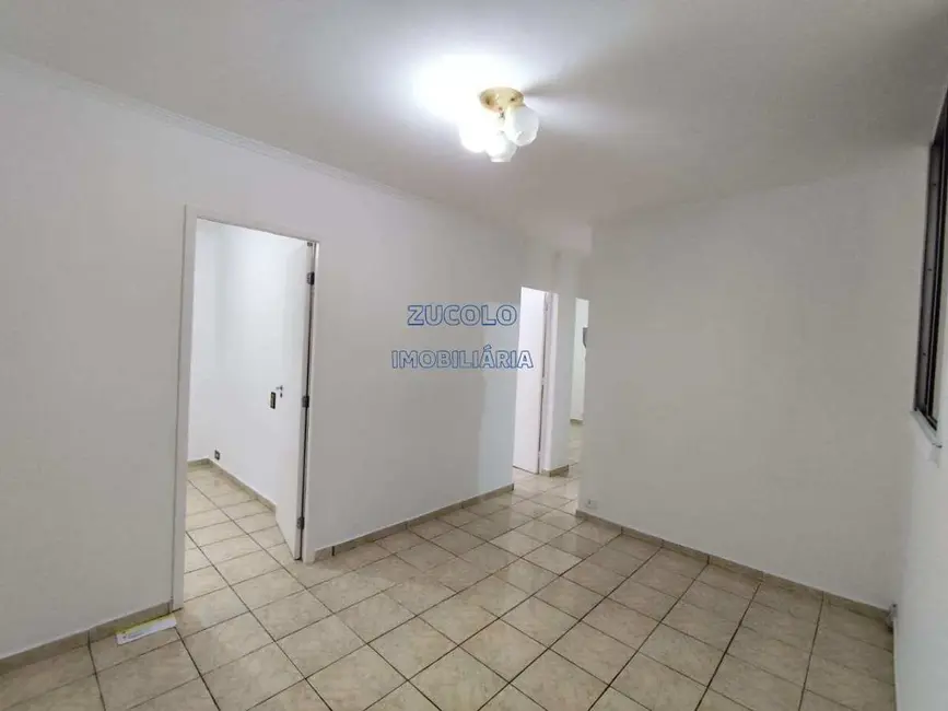 Foto 2 de Apartamento com 2 quartos para alugar, 50m2 em Jardim Maria Estela, São Paulo - SP