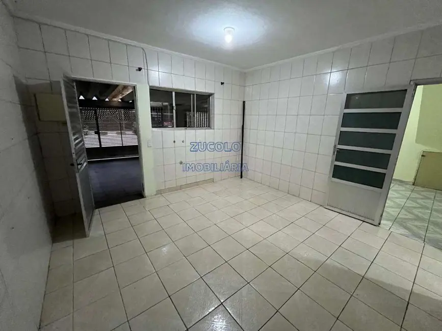 Casa com 1 quarto para alugar, 50m2 em Vila Nogueira, Diadema - SP - imagem 2 Foto 2 de Casa com 1 quarto para alugar, 50m2 em Vila Nogueira, Diadema - SP