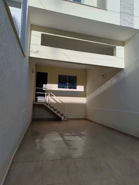 Sobrado com 3 quartos à venda, 230m2 em Campestre, Santo Andre - SP - imagem 2 Foto 2 de Sobrado com 3 quartos à venda, 230m2 em Campestre, Santo Andre - SP