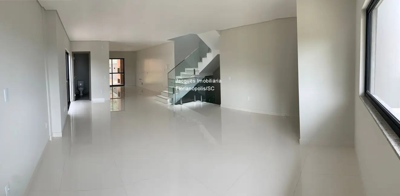 Foto 6 de Casa com 3 quartos à venda, 270m2 em Itacorubi, Florianopolis - SC