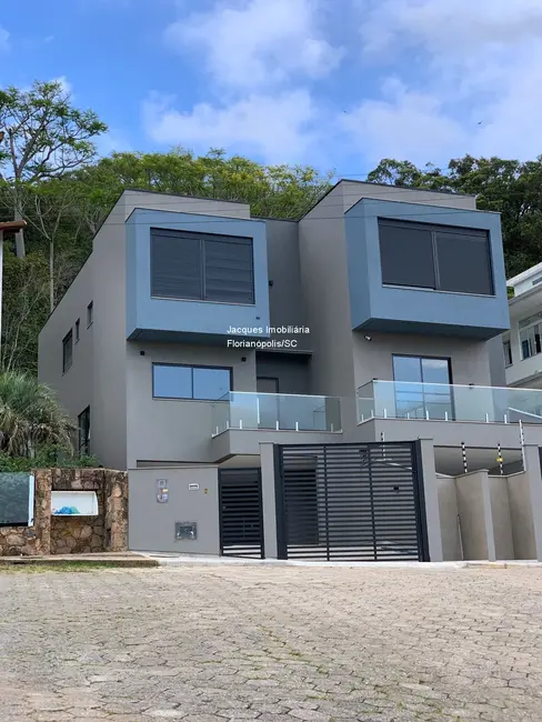 Foto 2 de Casa com 3 quartos à venda, 270m2 em Itacorubi, Florianopolis - SC