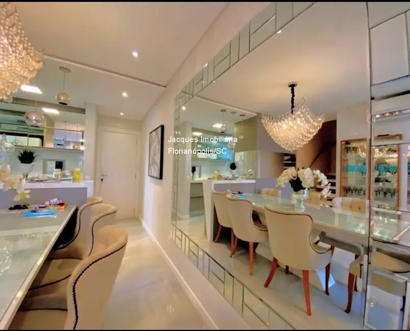 Foto 1 de Apartamento com 3 quartos à venda, 127m2 em Coqueiros, Florianopolis - SC