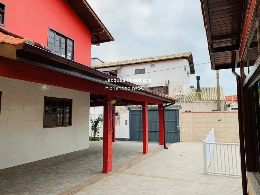 Foto 2 de Casa com 6 quartos à venda, 243m2 em Ingleses do Rio Vermelho, Florianopolis - SC