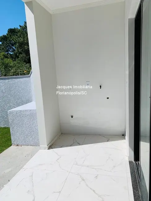 Casa com 2 quartos à venda, 120m2 em São João do Rio Vermelho, Florianopolis - SC - imagem 7 Foto 7 de Casa com 2 quartos à venda, 120m2 em São João do Rio Vermelho, Florianopolis - SC