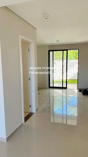 Casa com 3 quartos à venda, 125m2 em Ingleses do Rio Vermelho, Florianopolis - SC - imagem 6 Foto 6 de Casa com 3 quartos à venda, 125m2 em Ingleses do Rio Vermelho, Florianopolis - SC