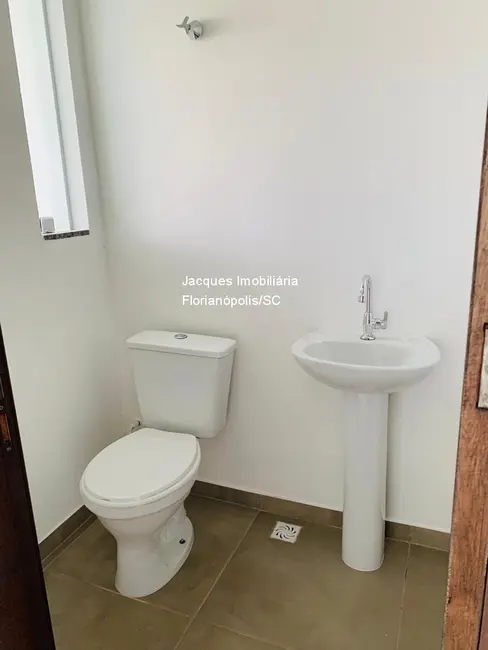 Foto 6 de Casa de Condomínio com 2 quartos à venda, 170m2 em São João do Rio Vermelho, Florianopolis - SC