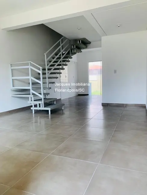 Foto 4 de Casa de Condomínio com 2 quartos à venda, 170m2 em São João do Rio Vermelho, Florianopolis - SC