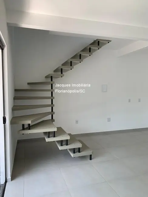 Foto 4 de Casa com 2 quartos à venda, 80m2 em São João do Rio Vermelho, Florianopolis - SC