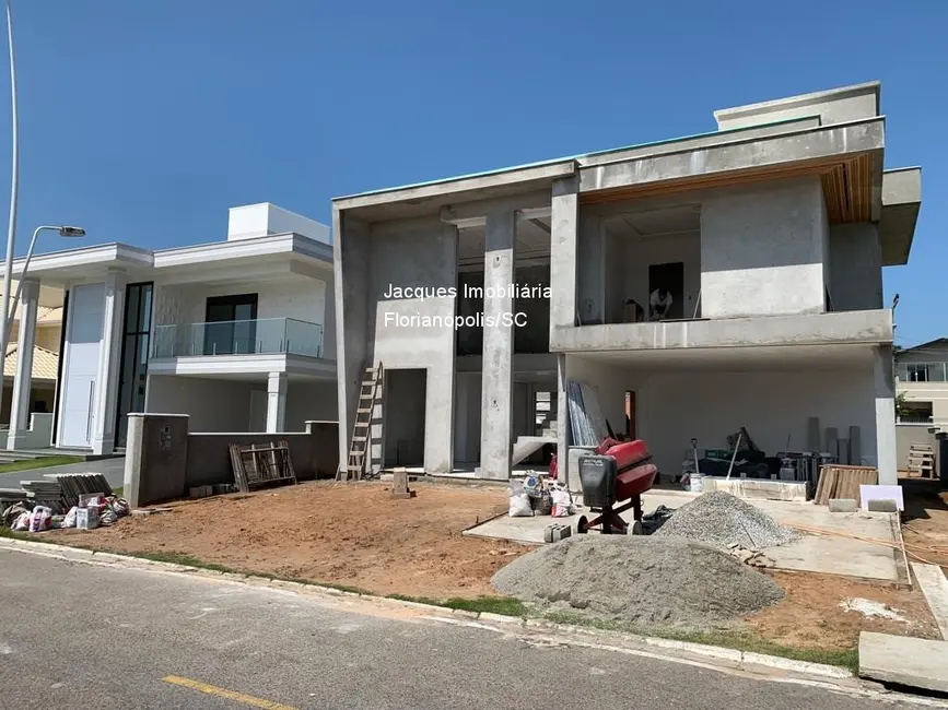 Foto 9 de Casa de Condomínio com 3 quartos à venda, 234m2 em São João do Rio Vermelho, Florianopolis - SC