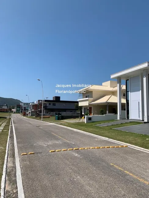 Foto 8 de Casa de Condomínio com 3 quartos à venda, 234m2 em São João do Rio Vermelho, Florianopolis - SC