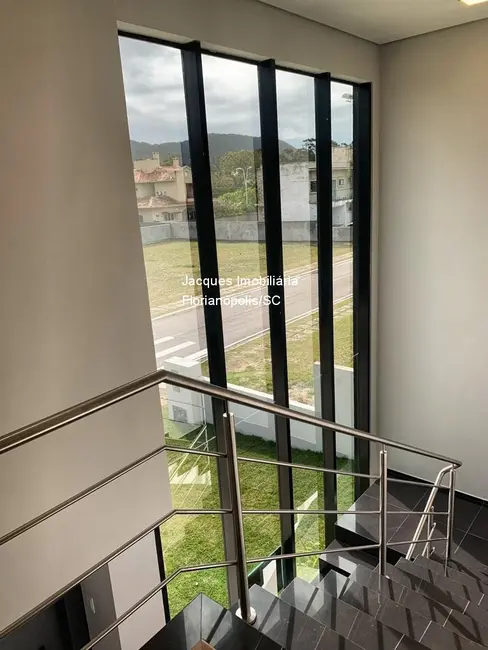 Foto 9 de Casa de Condomínio com 3 quartos à venda, 290m2 em São João do Rio Vermelho, Florianopolis - SC