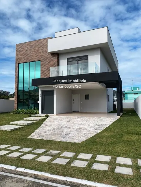 Foto 2 de Casa de Condomínio com 3 quartos à venda, 290m2 em São João do Rio Vermelho, Florianopolis - SC