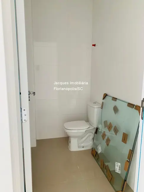 Foto 7 de Casa de Condomínio com 2 quartos à venda, 110m2 em Cachoeira do Bom Jesus, Florianopolis - SC