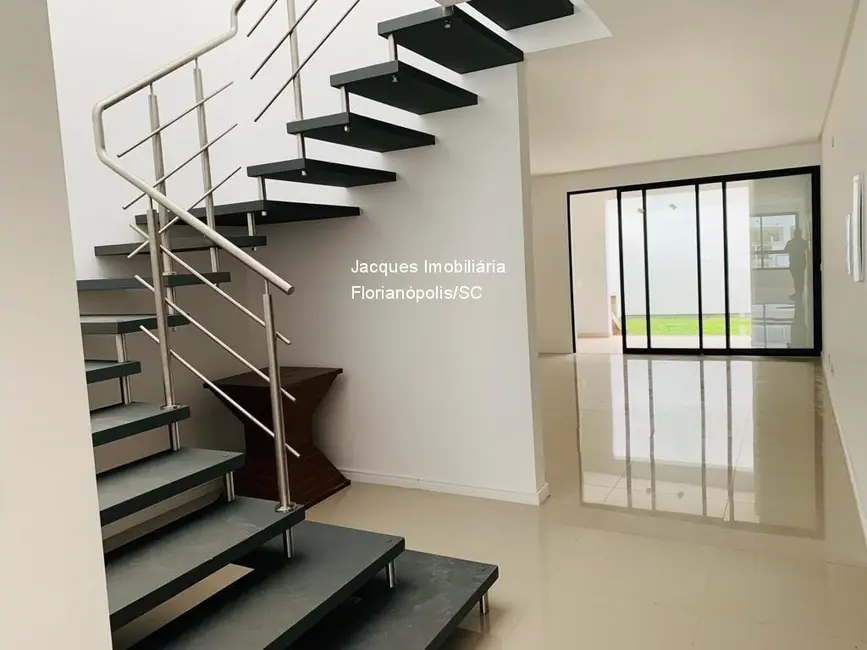 Foto 9 de Casa de Condomínio com 2 quartos à venda, 110m2 em Cachoeira do Bom Jesus, Florianopolis - SC