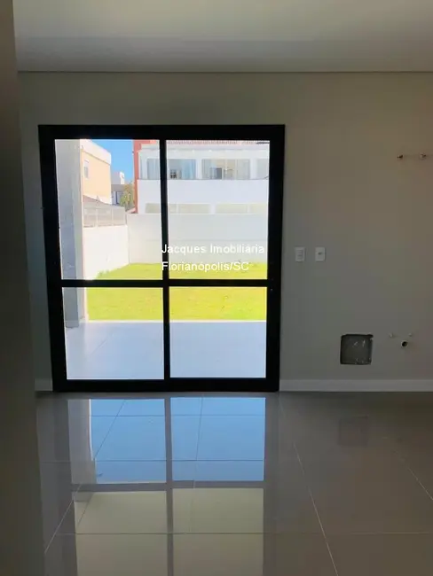 Foto 9 de Casa de Condomínio com 3 quartos à venda, 225m2 em Cachoeira do Bom Jesus, Florianopolis - SC