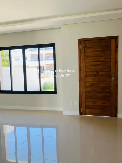 Foto 6 de Casa de Condomínio com 3 quartos à venda, 225m2 em Cachoeira do Bom Jesus, Florianopolis - SC