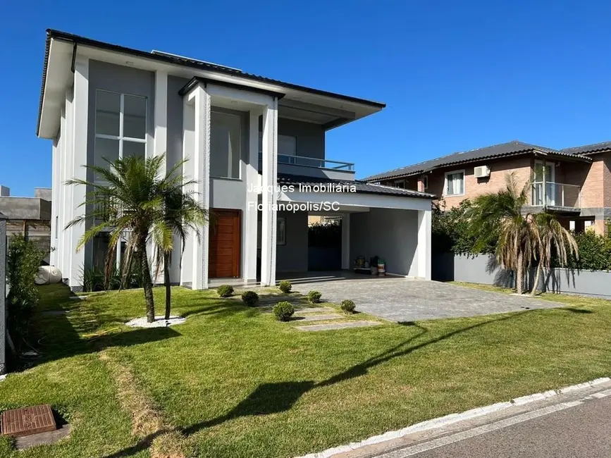 Foto 1 de Casa de Condomínio com 3 quartos à venda, 250m2 em São João do Rio Vermelho, Florianopolis - SC