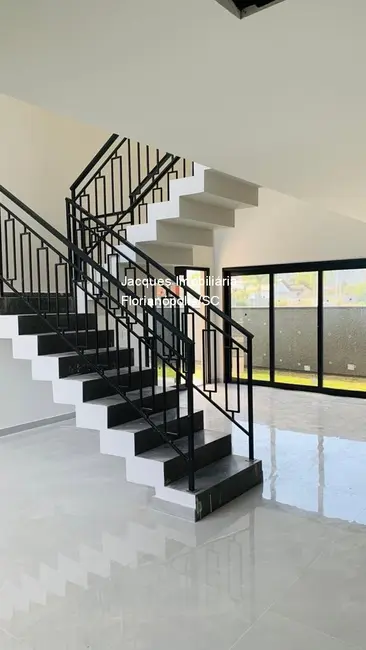 Foto 6 de Casa de Condomínio com 3 quartos à venda, 450m2 em São João do Rio Vermelho, Florianopolis - SC